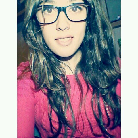 MarianaMsSmiles's profile picture. Soy como el cristal,si me golpeas me rompo,si me pisas te corto.Paraba balas por ti,y al final eras tú quien estaba detrás del gatillo|Only music can save us.|