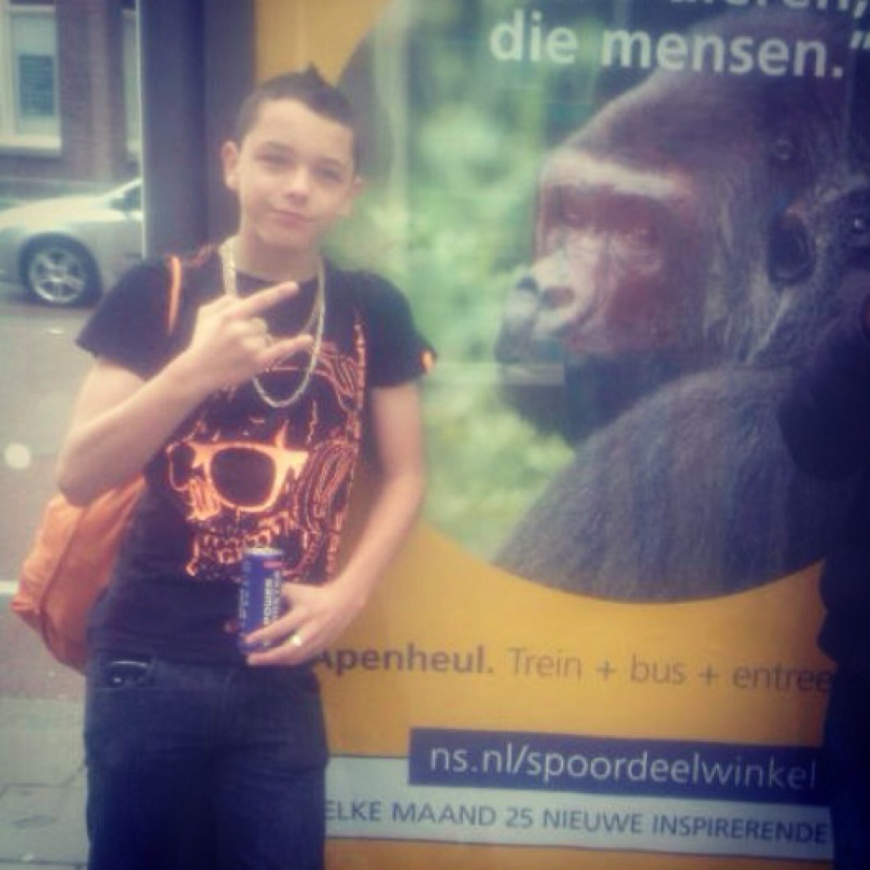 Insta: gewoonjos
 Voor app dm me