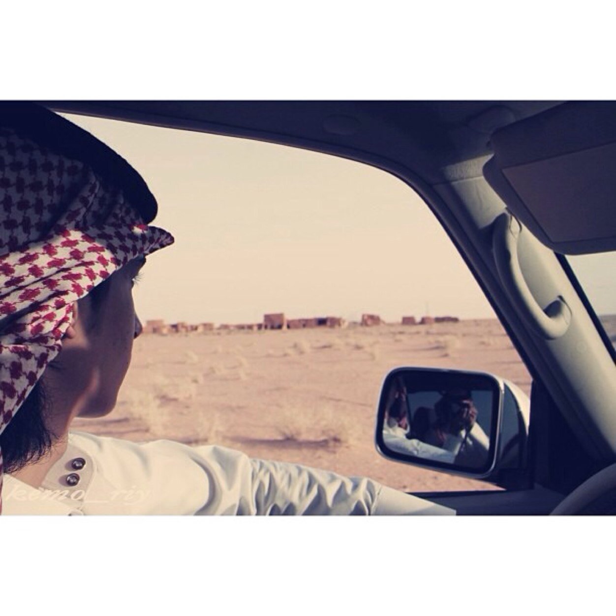 سبحان الله ، الحمدلله ، لا إله إلا الله ، الله أكبر ، لا حول ولا قوة إلا بالله ..
