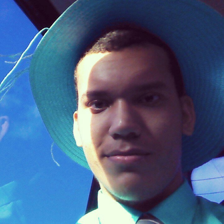 CA9vitor's profile picture. 21, 1,90m. Futebol, simpatizante do Real Madrid desde 2001, Corintiano desde sempre. Natação, GAMES, filmes, séries. Los Angeles, São Francisco, Las Vegas.