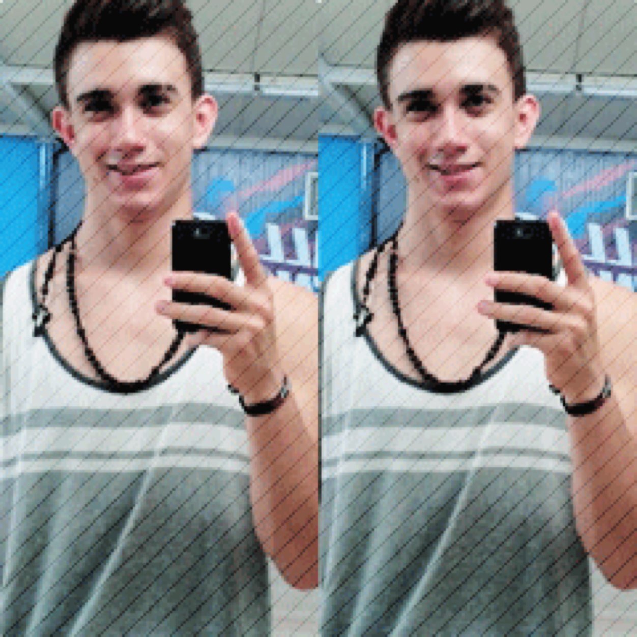 Somos La porra de Carlos Rafael♥ @hmdenis_Urista & @Ruminporsiempre Siempre a tu lado @ElRuso_Rafael(: