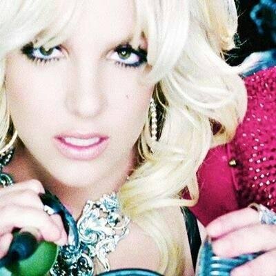 A twitter totally devoted to Britney Spears. We will update you with the latest news, pictures, videos, charts and more. It’s Britney Bitch!