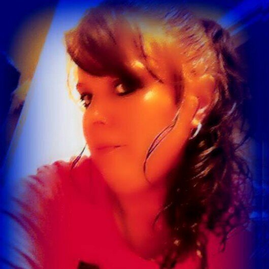 I'm  a sweet tea drinking , flip flop wearing, 4 wheel mudding , catfishin' southern girl !!!!!