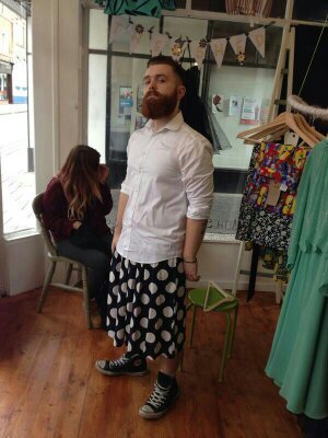 JohnBreadsmore's profile picture. 21, bassist in @dirtyjanebirm. I'm John Beadsmore and that's why i drink.