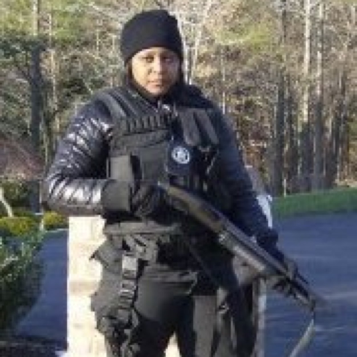 Hello everyone. Yes I am a real life female bounty hunter from the DMV. I have been in this industry for 29 years.
