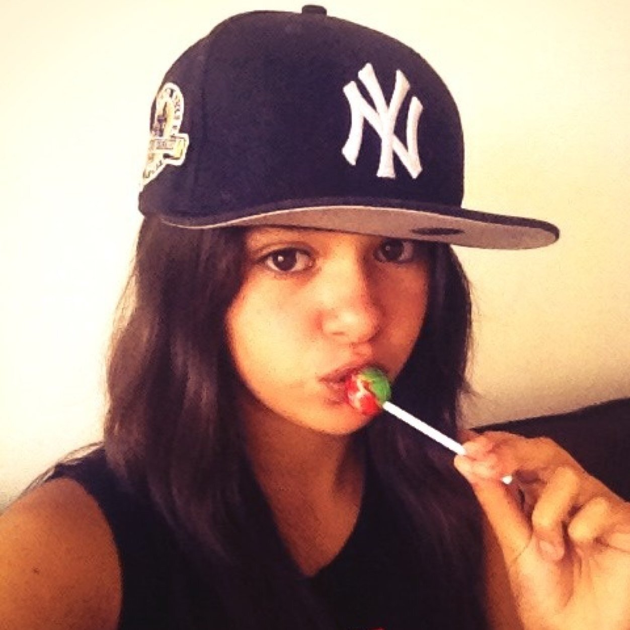 holii :3