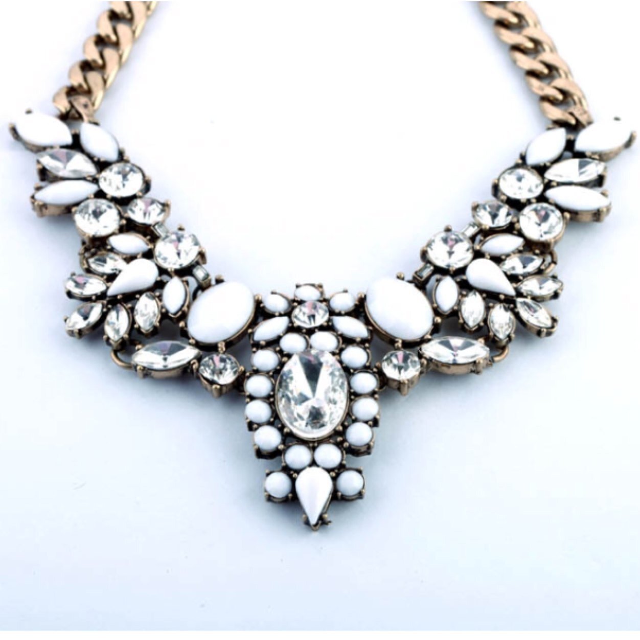Run by Lisa, beauty blogger & hair fairy. Online Boho and Statement Accessories, and Beauty Bits. http://t.co/eXDPYm1EZD