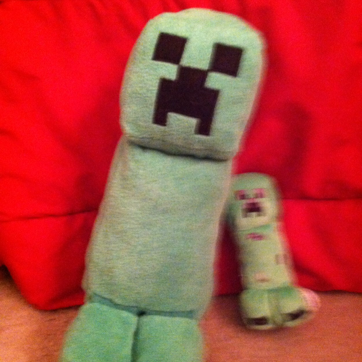 I play minecraft nfs mw and cool games