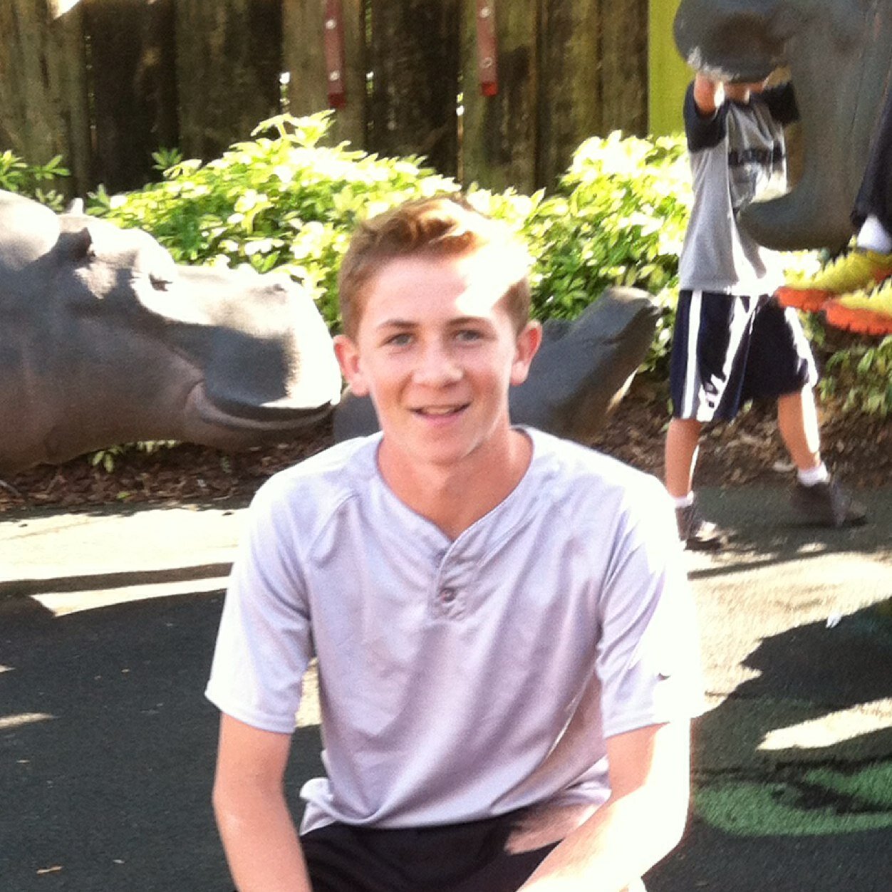 New to twitter follow me