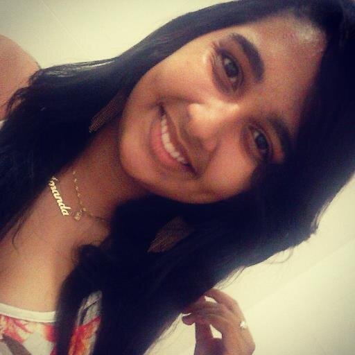 ADORADORA é tudo o que eu sou.
Assim  Deus me formou.

Eu voou gritar, para o mundo ouvir,
que eu estoou apaiixonada', pelo
meu JESUS ♫ ♥