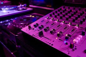 DJ Fresh You Up
Specializing in Deep House, Progressive House & Old School Rap
DJ Blogger
Writer
Musician
Rapper
MC/Host
Event Specialist