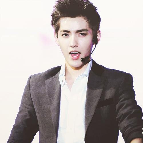 this is free follow from @_yifanzitao follow @_yifanzitao instead of this acc