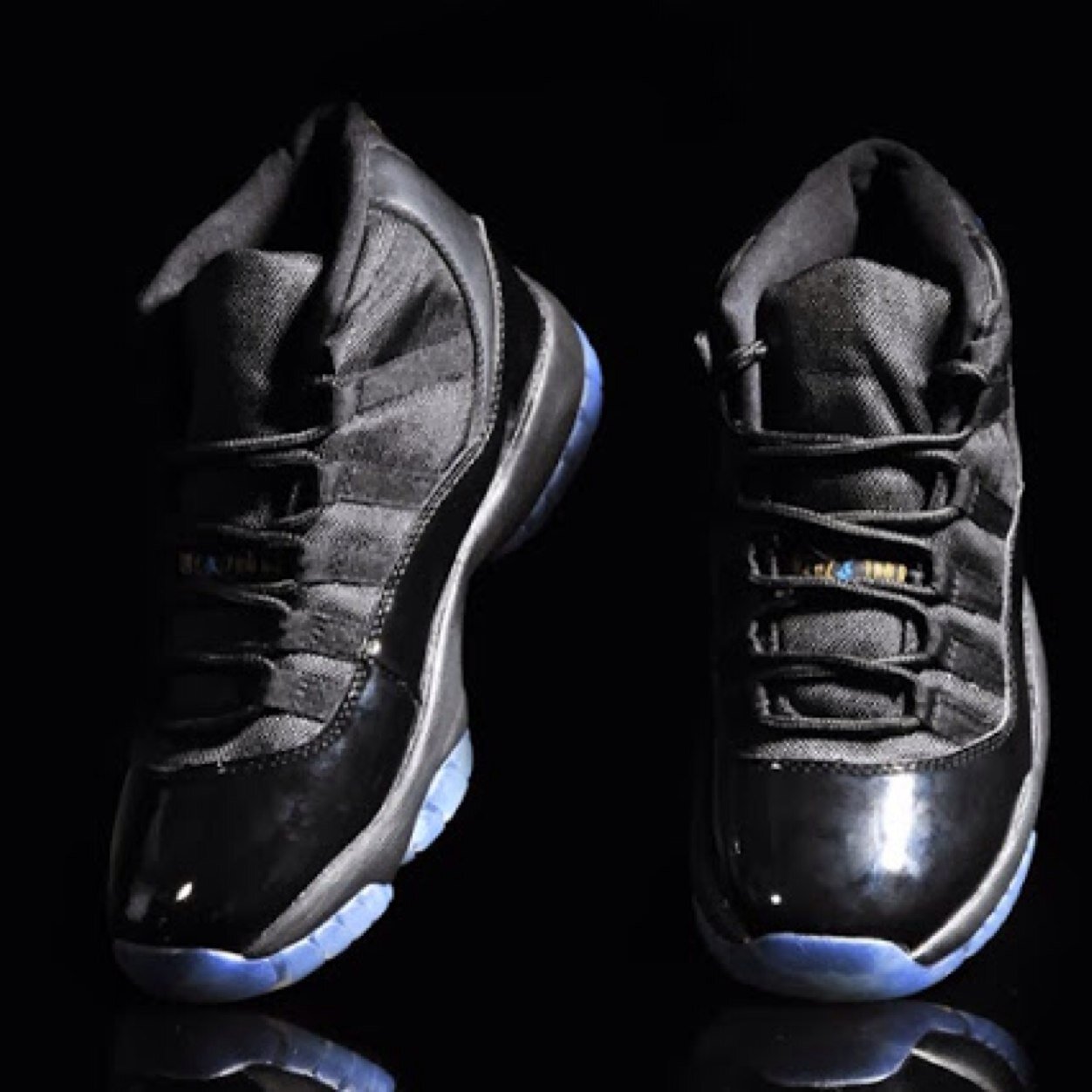 Pictures of your favorite shoes of all time | If you want to see your shoes on here or for other inquiries email gameofshoes@gmail.com.
