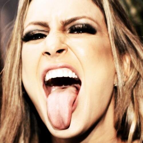 Sou da nação @ClaudiaLeitte \O/