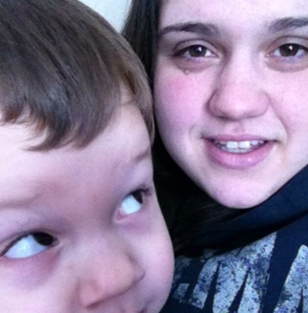 sh3lbbb's profile picture. 