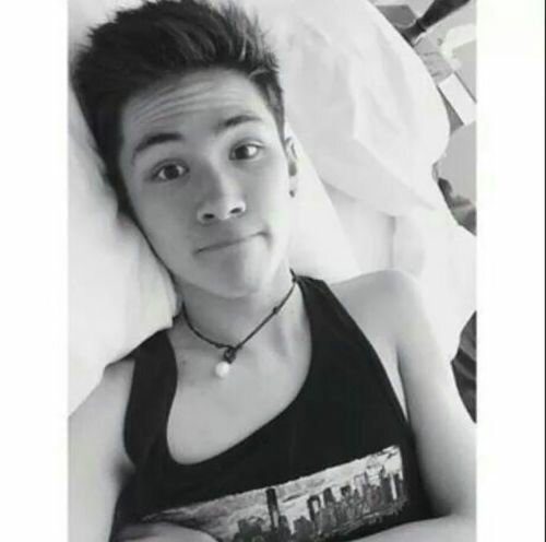 teenagefraudbag's profile picture. It hurt because it mattered.  (rp/fl)