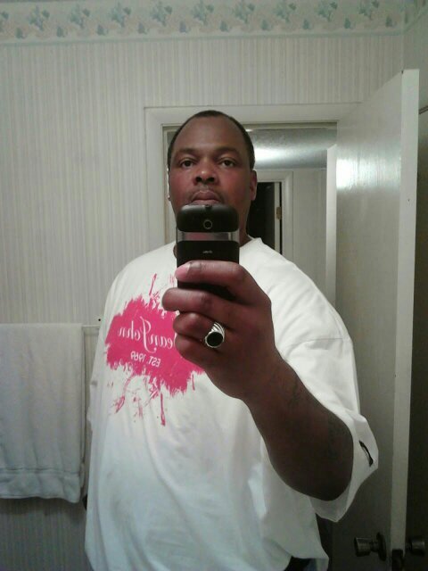 I am a down to earth man that live life to the fullest with no drama,smile everyday like it's my last.
