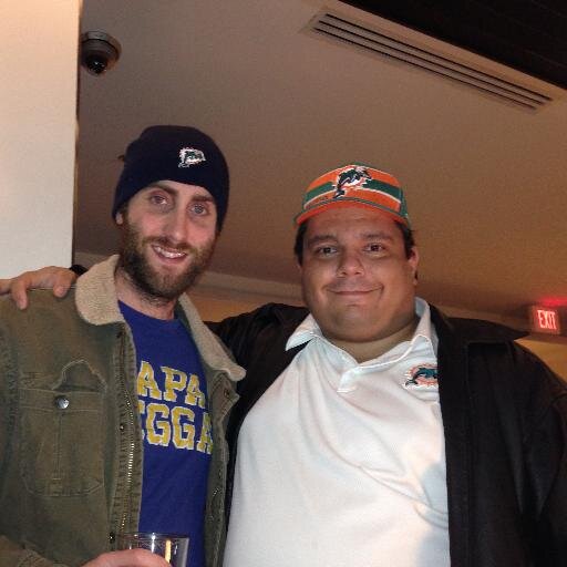 Average, easygoing guy from South Florida. Loves his sports, particularly the Miami Heat, Miami Dolphins, and Florida Panthers. And loves his games. Fun times.