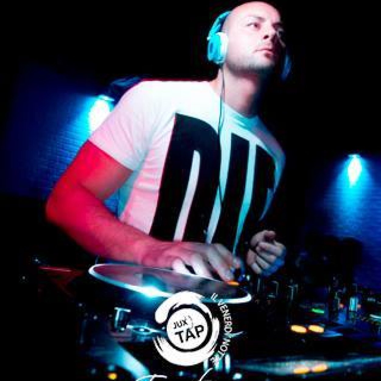 CiuffardiDj's profile picture. Valentino Ciuffardi deejay è una figura eclettica, il suo motto è accendere la notte. Artista travolgente che non smette mai di stupire il pubblico.