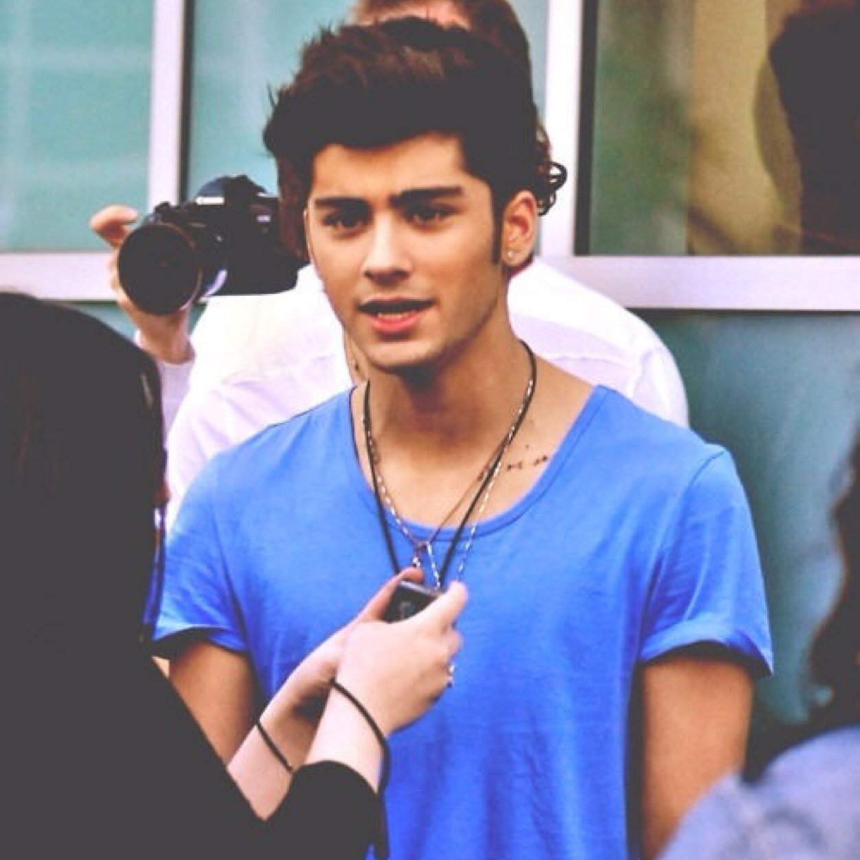Follow @nouisftmendes :)