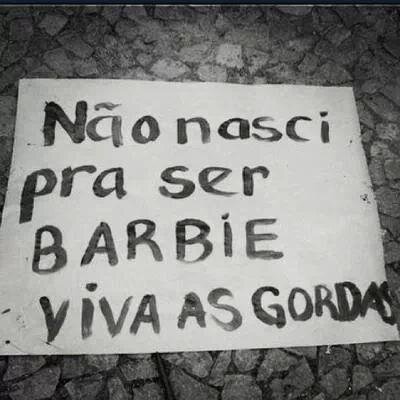 Ela nem sabe a inveja que faz,ela e tão ela e as outras são todas iguais.
