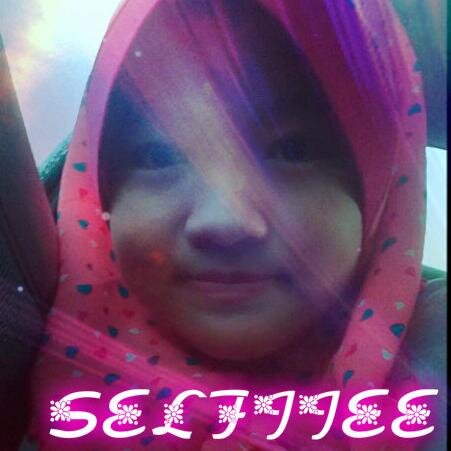 NajlahIss2710's profile picture. 