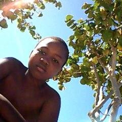 Loves God♥ || 14 || 17-7-2000 || Ball Is Life || Future Pilot♥ || Game Freak || Follow @_TooCharming ||