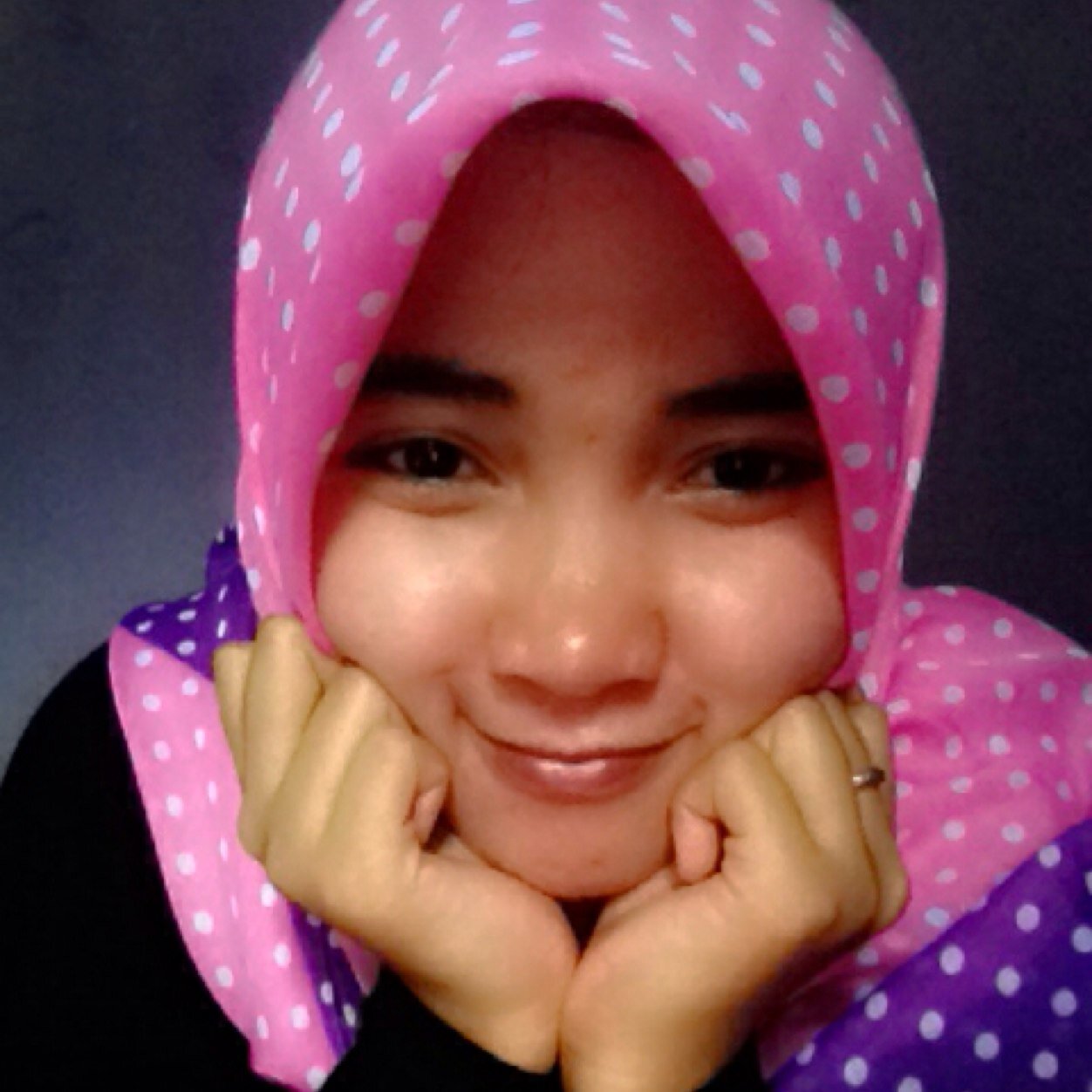gagal jadi bidan dan sekarang aku lulus menyandang gelar sarjana Hukum Islam... nisa.irma35@yahoo.com |BB 762A1612 | instagram : irmaghghgh | WA 082114232520