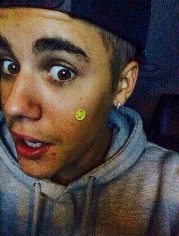 I will be there for justin always. FOREVER A BELIEBER