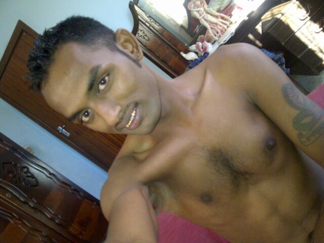 PREVESEN NAICKER age 24, currently working 4 dormac marine mechanical  engineering,hobbies ,fishing ,swiming,diving, cricket,die hard proteas , dolfinz suporter