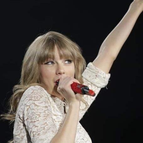 Turkish Swiftie,Mahomie,Selenator,Stan,Lovatic