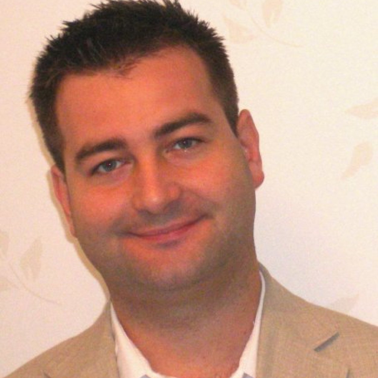 International Sales Manager 
Sim Finland OY
Professional Haircare 
Private Label OEM