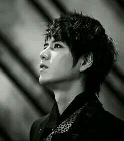 ชื่อเอมี่จร้า เป็นเป็นแฟนคลับของทุกวงฟังเพลงได้ของทุกวงแต่วงหลักของเราคือเอสเจ ยินดีที่ได้รู้จักทุกคนนะ~