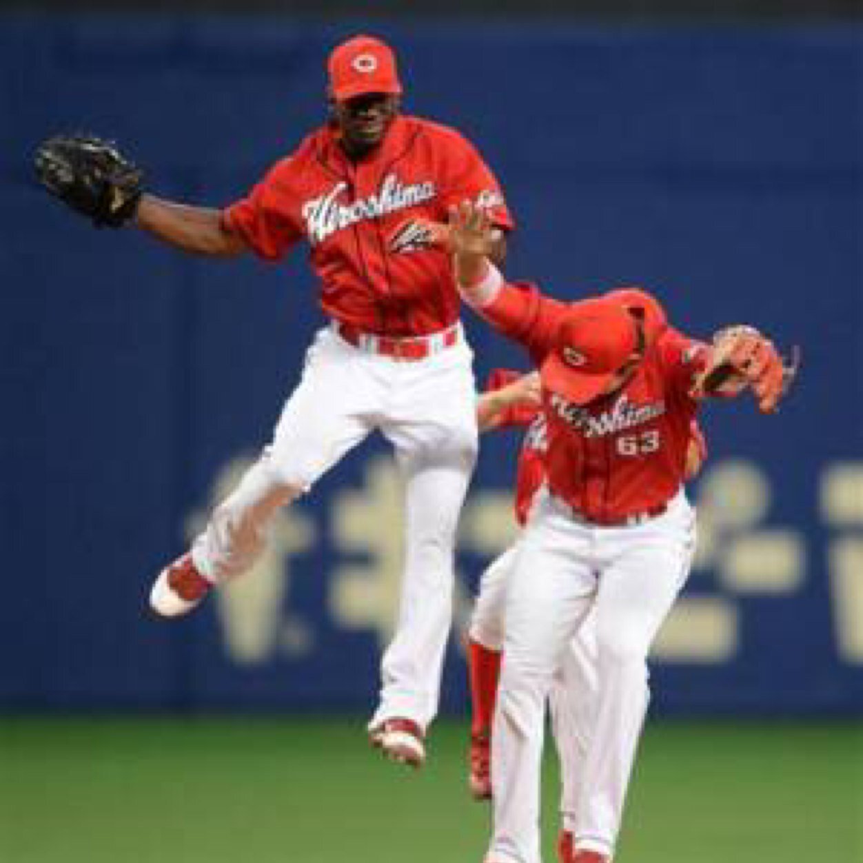 mackey3443's profile picture. 草野球選手兼監督です。ピッチャーやってます。肩痛いです。
名古屋在住カープファン。格ゲーが好きです。3rdというゲームに取り憑かれてしまいましたがキャラ愛は特にないです。
スト6では舞つかってます。キャラ愛しかありません。
インネパ系のカレー店巡りを十代の頃から続けています。