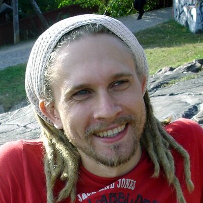 I love gaming, programming bare metal, riding motorbikes and eMTB. Currently https://t.co/CPdAaljNlP previous game https://t.co/f2vRG2ebNA