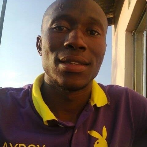 elmonvutomi1's profile picture. 