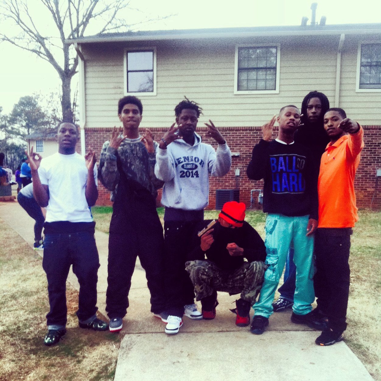 2Tuff Tha Fam Bitch! We Getting Money This Way! Follow Some Real Niggas!