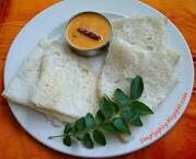 Neer dosa with red chutney..classic.. thinner the better..