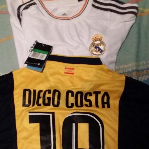 Camisetas auténticas de fabrica. Cualquier equipo y cualquier jugador. Contacto: camisetasfutbolautenticas@outlook.es