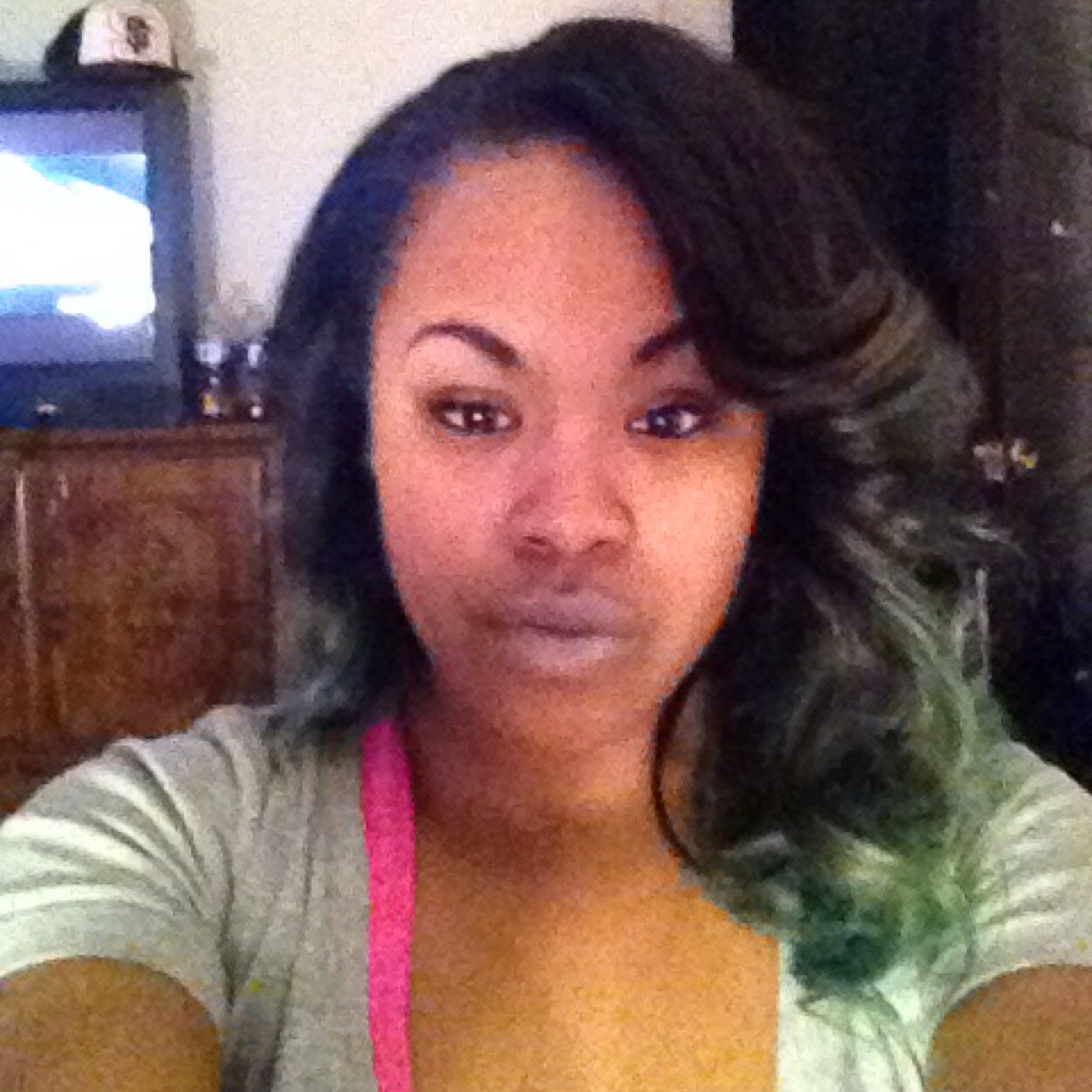 #TeamRyanSister #TeamPaid Blessed&Highly Favored Beautiful Inside&Out :-) Failure is not a option Came in here by myself leaving the same way kisses