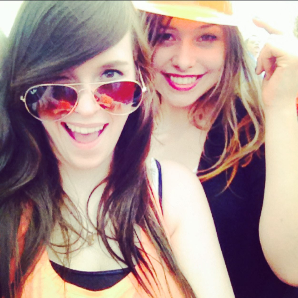 CionaaXx's profile picture. Don't Be Afraid Of Flying, Because If You Don't Take The Risk, You Won't Reach Your Goal -