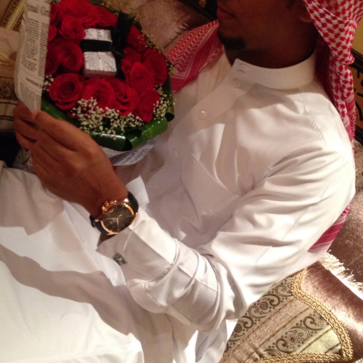 لآ أريد سوى أن أكون شيء جمِيل بـ حياة كل إنسان ألتقِيت به🌹