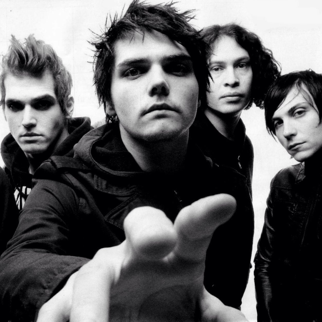 Do or die,
Youll never make me,
Cause the world will never take my heart!