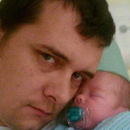 Hi my name barry im a father of nine step father to 4 of them but recently in 2013 i lost one of my sons to S.I.D i miss hime everyday