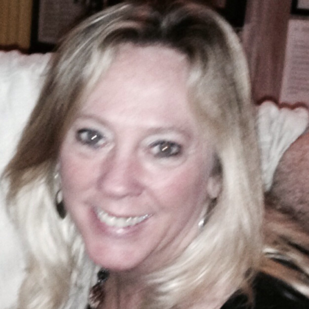 444nellE's profile picture. 