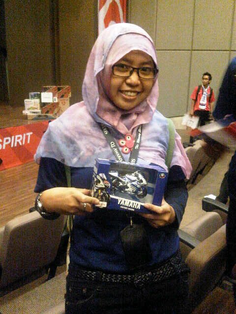 Posisikan اَللّهُ SWT,selalu yg Terdepan ||Success is my righ ^-^