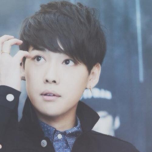 ilyjinwoo's profile picture. x