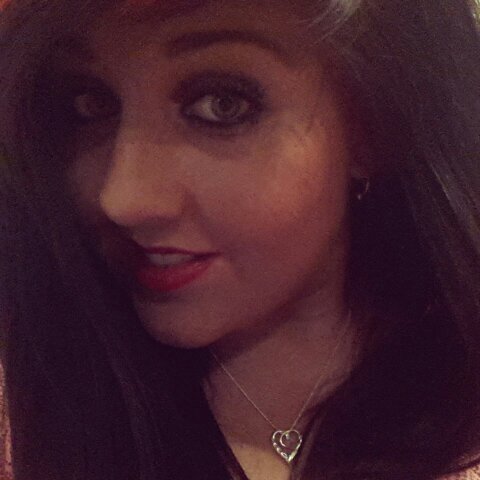 stephhjordann's profile picture. follow me i will follow back!!!!! hi im steph, im 20 years young  im a hairdresser & extentionest  dream is to live in the usa ✈