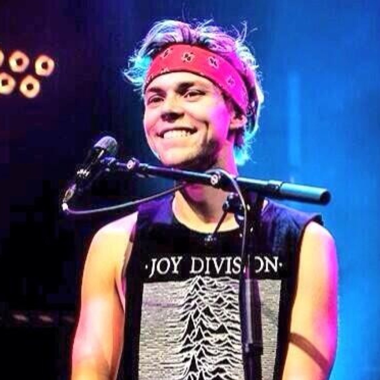 Drummer, Astronaut and bubble blower lover Live for his smile
