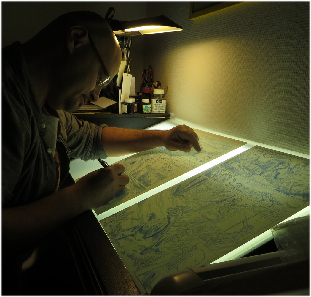 scénariste, dessinateur et essayiste
